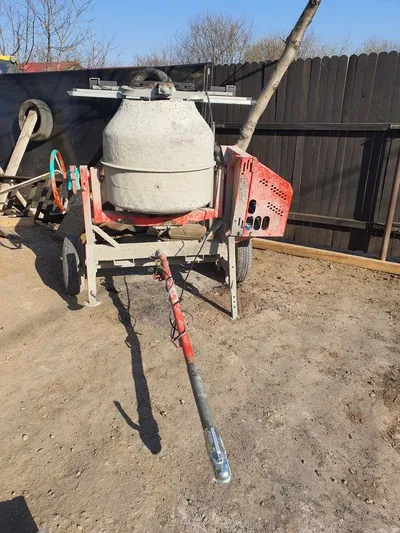 Betonieră tractabilă 250–350 l, 220V